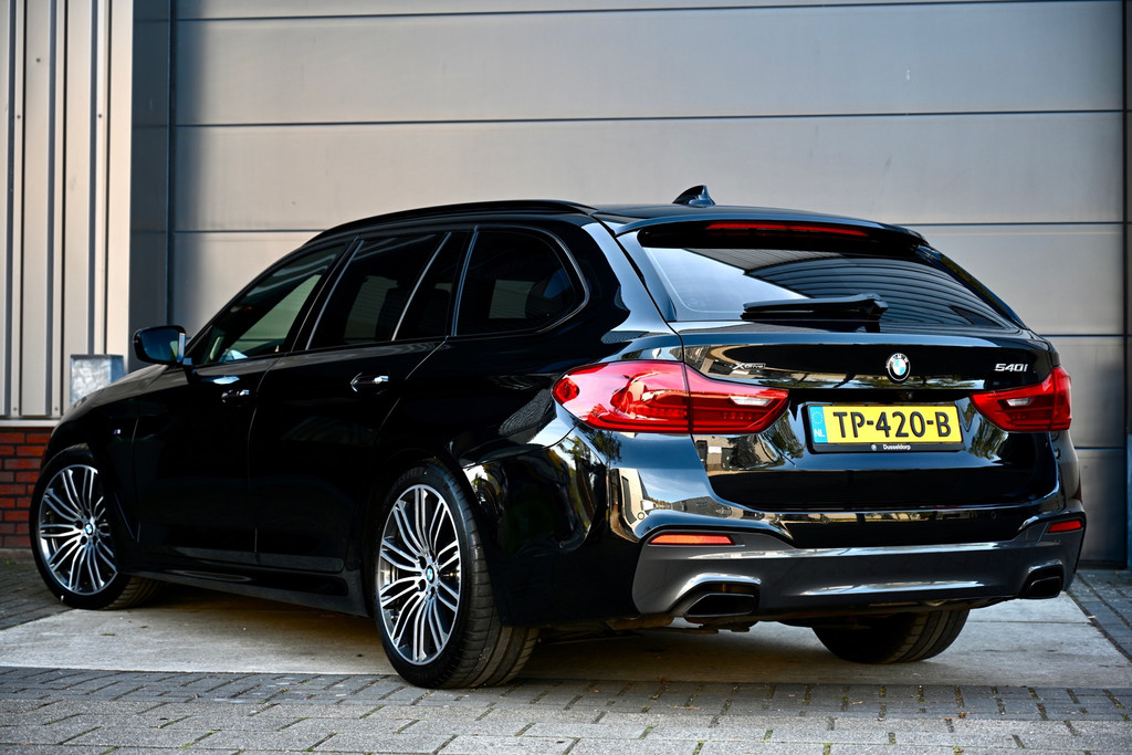 BMW 5 Serie 540i xDrive M-Sport High Exec | Pano | Comfortstoelen | HK | Trekhaak 53097735-1.jpg | Stan Automotive