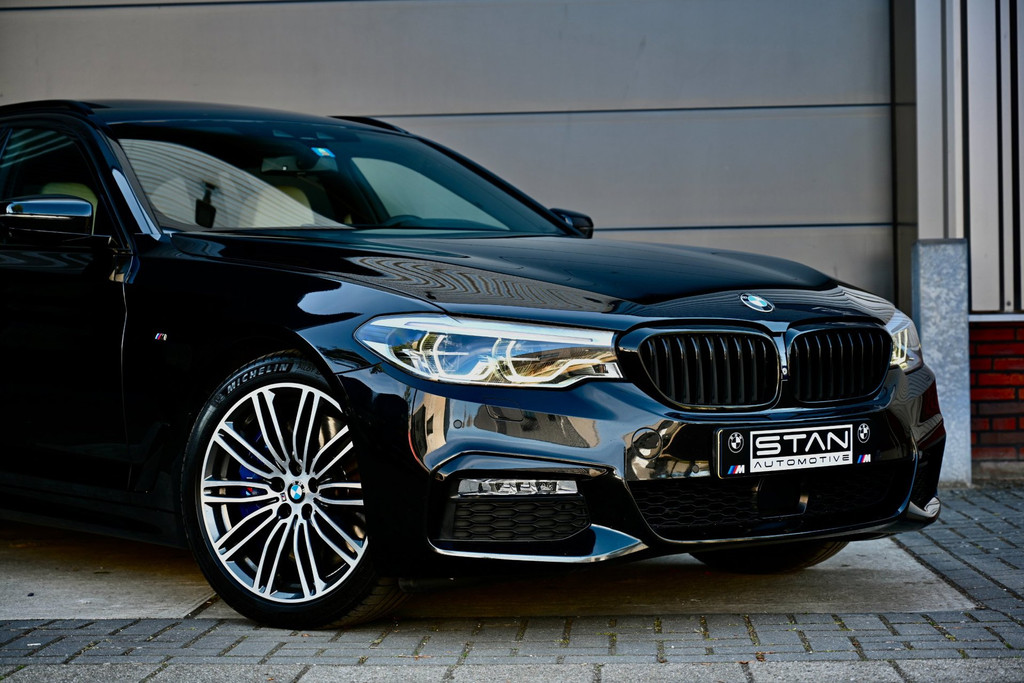 BMW 5 Serie 540i xDrive M-Sport High Exec | Pano | Comfortstoelen | HK | Trekhaak 53097735-4.jpg | Stan Automotive